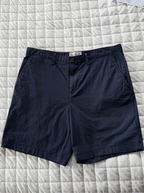Classic Men's Navy Chino Shorts
